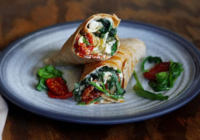 Spinach and Egg Breakfast Wrap
