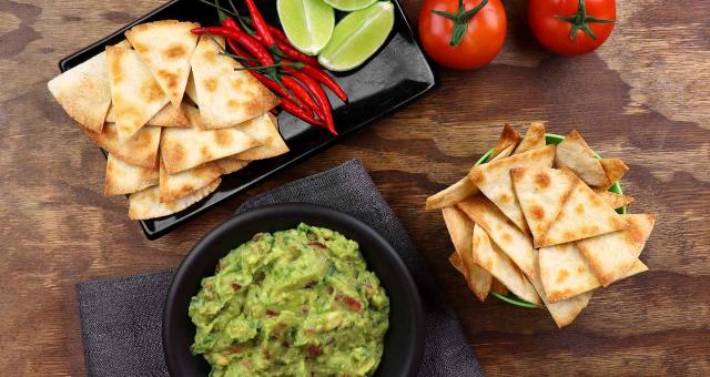 Spicy Guacamole and Baked Tortilla Chips